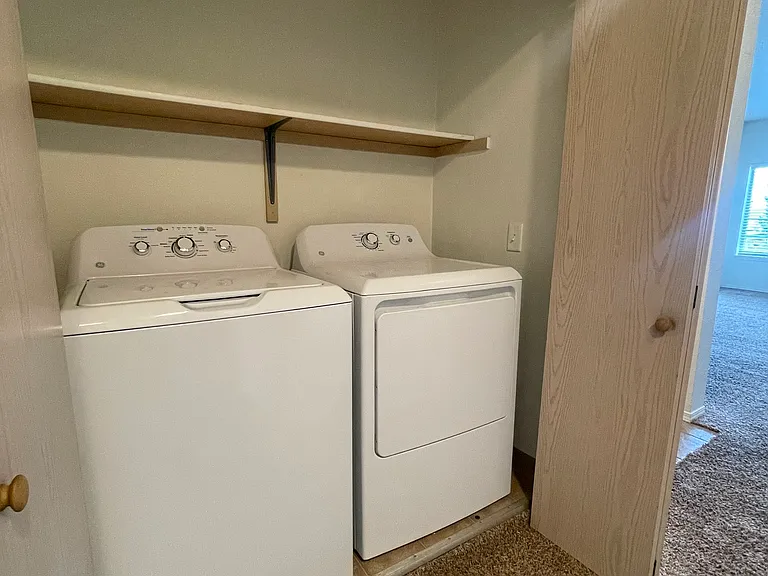Fountain Valley Apartments — Photo 21