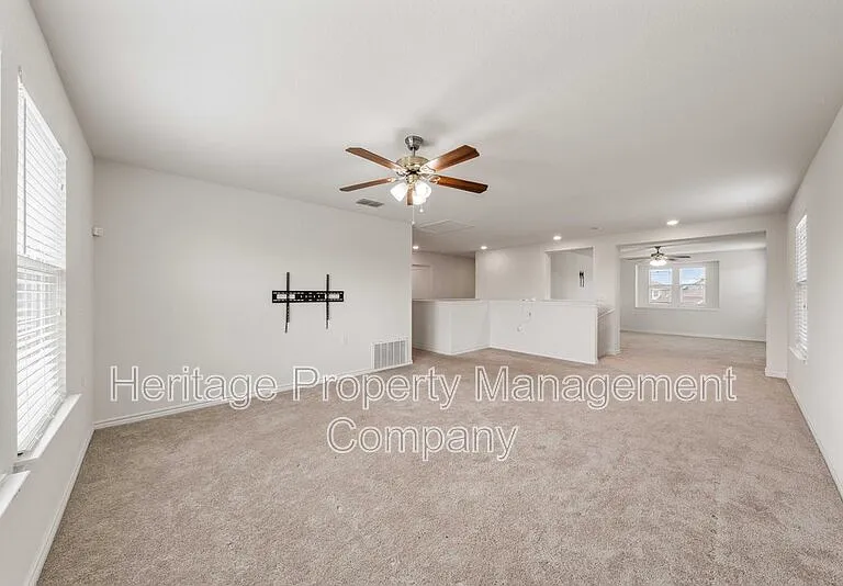 7347 Bluebonnet Bay — Photo 25