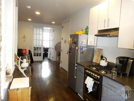 Rented by Blue Egg Realty Corp | media 9