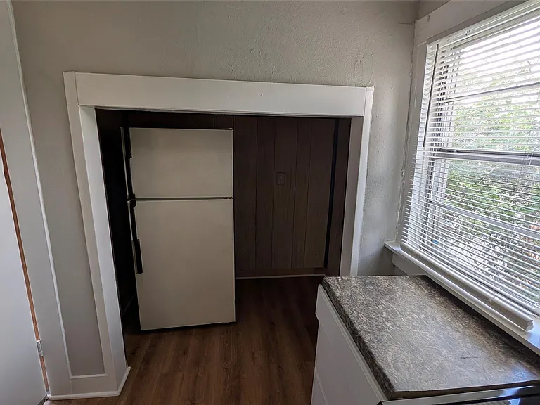 6523 1/2 Avenue C #A — Photo 7
