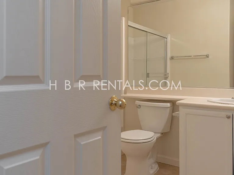 2417 Veneto Ln — Photo 16