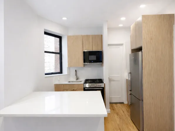 315 E 95th St, New York, NY