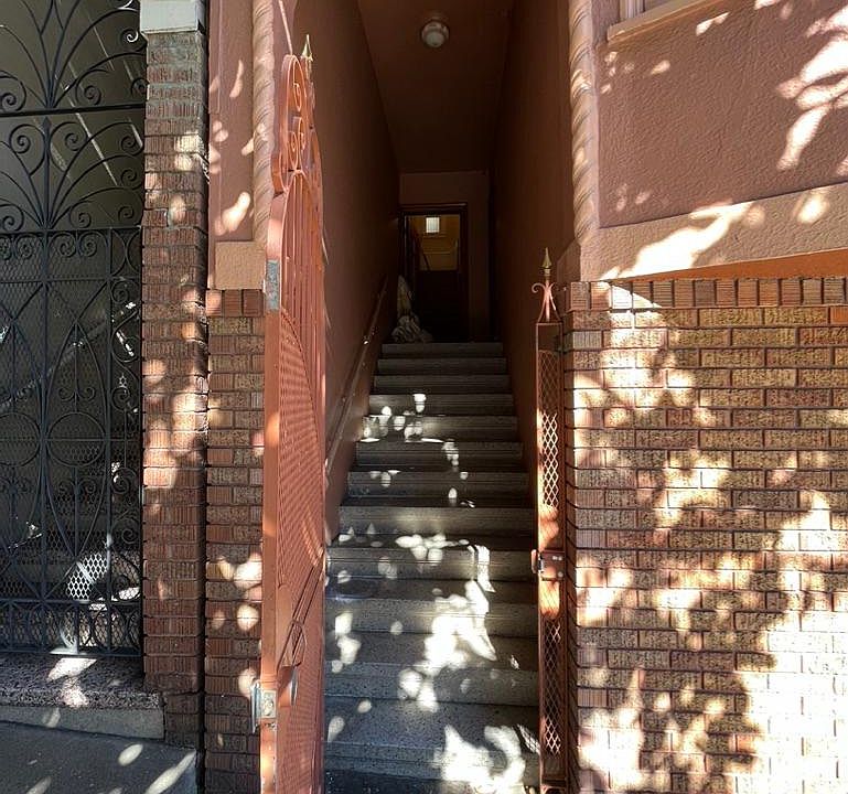 1st image of 46 Beaver St