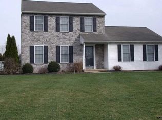 375 Chestnut St, Mount Wolf, PA 17347