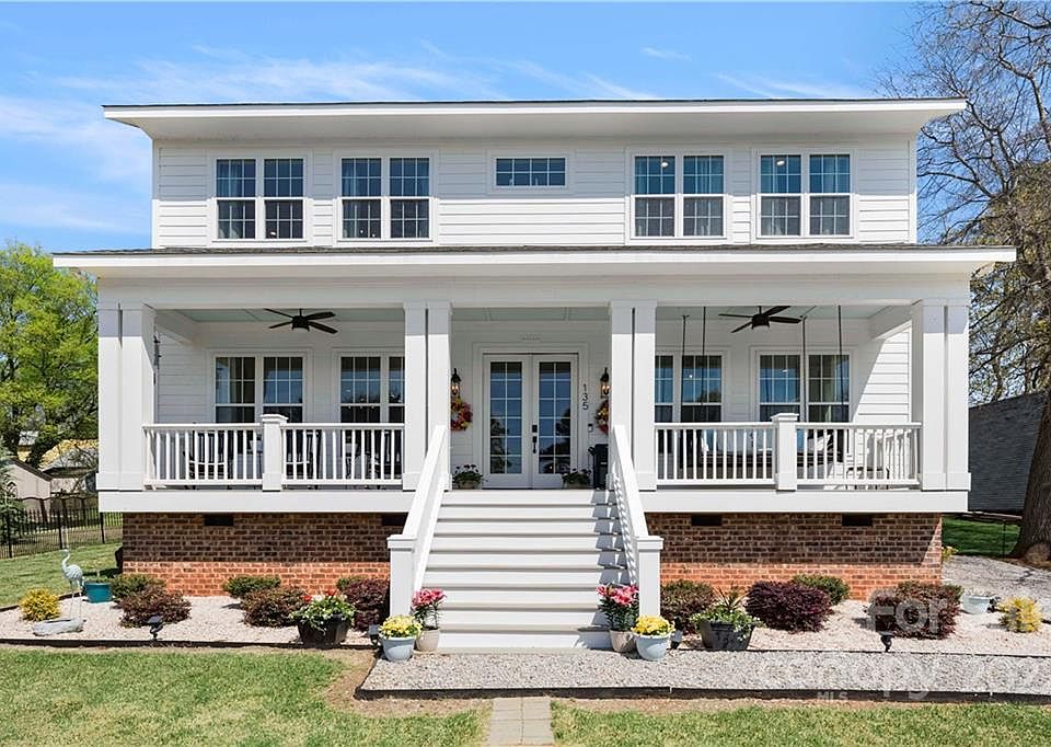 135 Surfside Ln, Mooresville, NC 28117 | Zillow