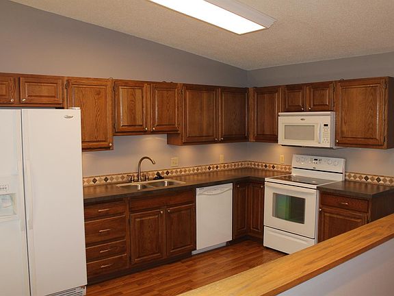 3rd image of 5628 Lancelot Ln Unit 5628