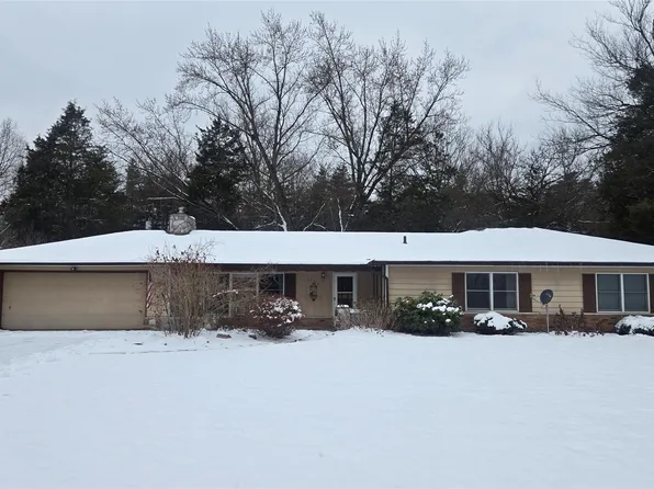 8364 Ken Love Ct, Brighton, MI 48116
