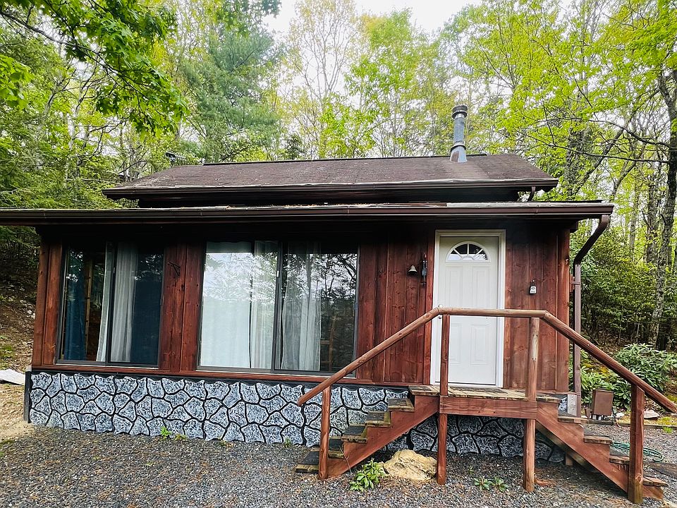 1st image of 84 Bear Wallow Dr