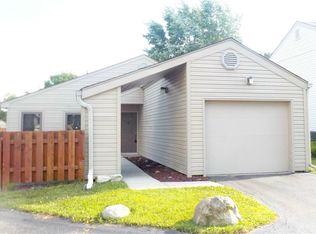 832 Crossbridge Ct, Avon, IN 46123