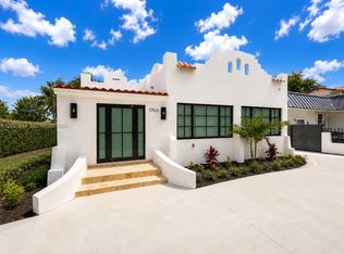 Durniers, Miami, FL 33145