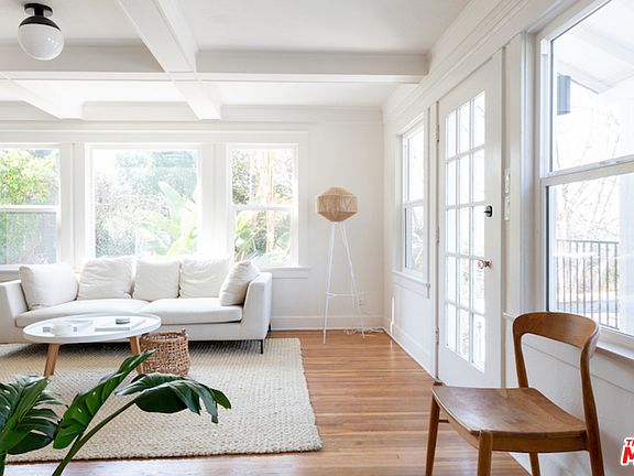 2nd image of 1621 Altivo Way