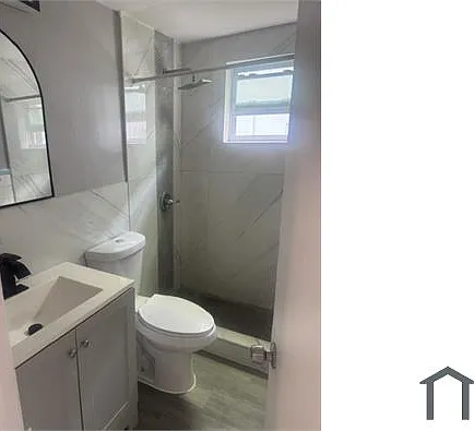 1021 NE 8th Ave #55 — Photo 8