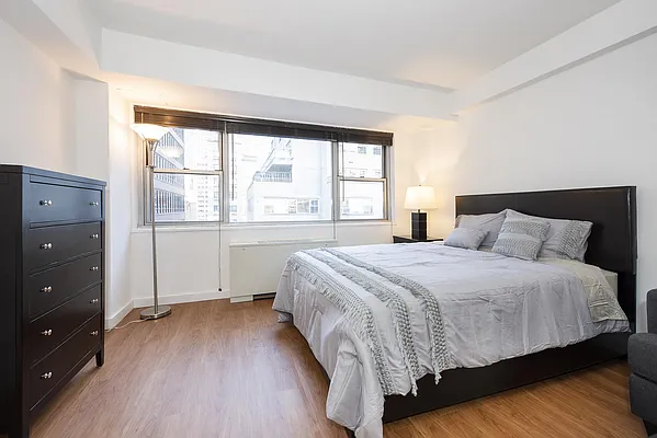 Rented by RELO REDAC INC. | media 7