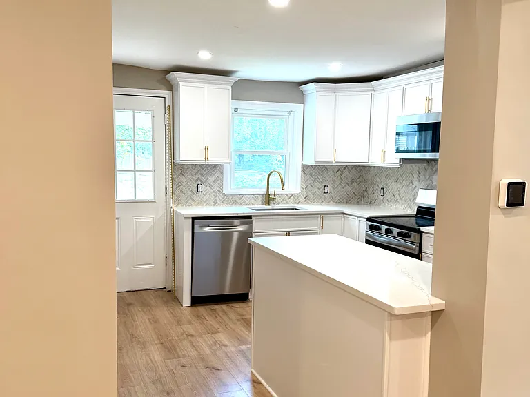 164 Bedford Rd #1 — Photo 9