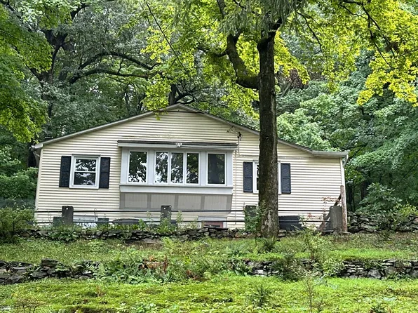 45 Leroy St, Pleasantville, NY 10570