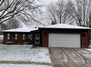 713 Easton Dr, Brownsburg, IN 46112