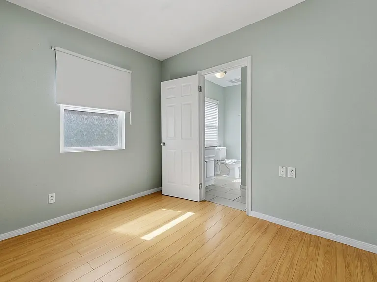 10412 Eldora Ave — Photo 18