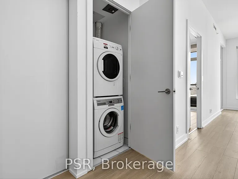 6 Parkwood Ave #509 — Photo 20