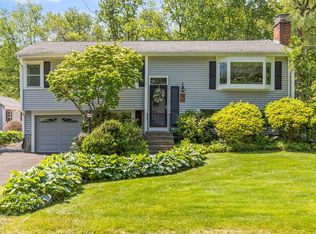 25 Aqueduct Rd, Wayland, MA 01778
