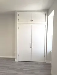 Rented by Realty 2000 Associates Ltd