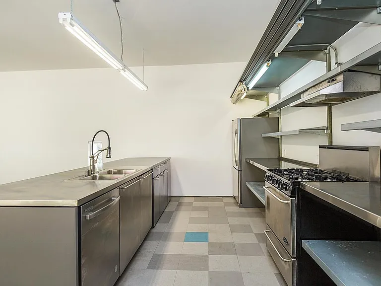2225 Hyperion Ave #B — Photo 7