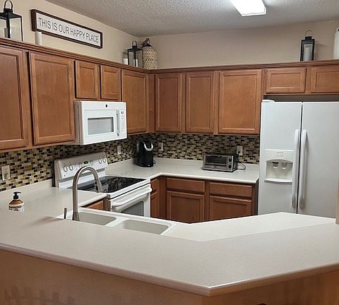 5th image of 10110 Spyglass Hill Ln