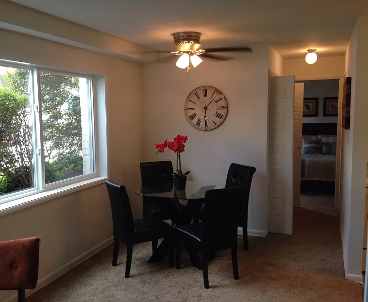 Riverview Apartments — Photo 2