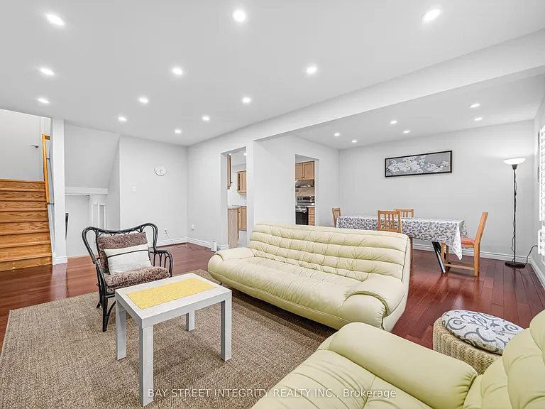 646 Village Pkwy #26 — Photo 10