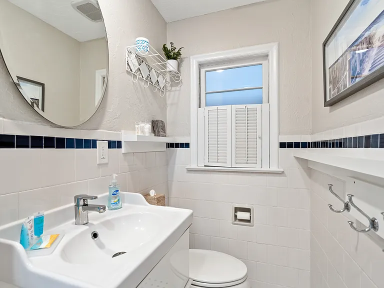 1010 Virginia Dr — Photo 20
