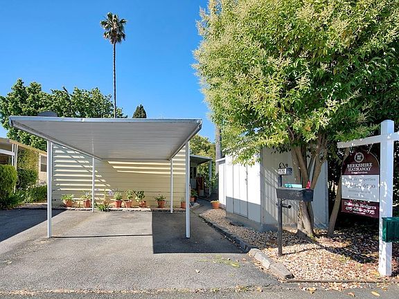 2nd image of 702 Seville Way