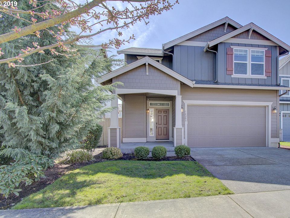 1st image of 14209 NE 104th Cir