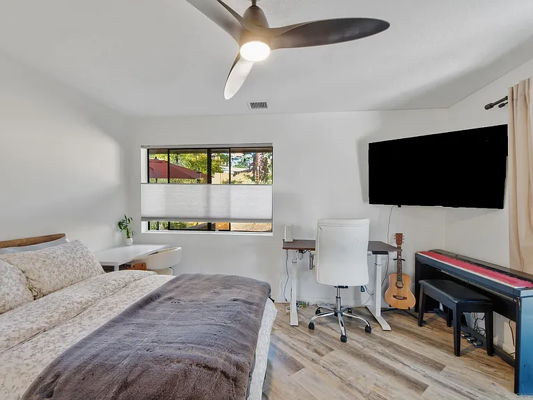 1539 San Miguel Ave — Photo 44