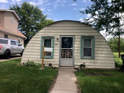 604 Elliott Ave N, Glencoe, MN, 55336