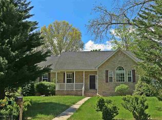 1231 Boxwood Cir, Waynesboro, VA 22980