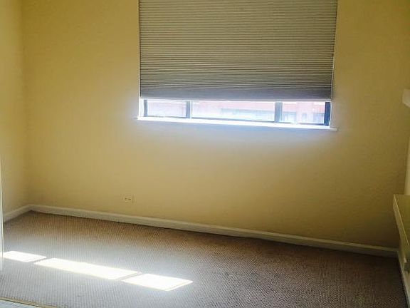 2nd image of 1555 N Milwaukee Ave APT 42