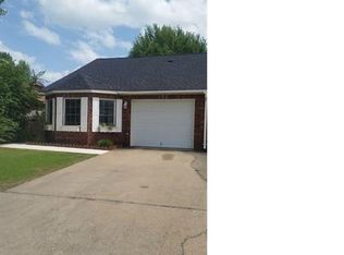 103 Cary Pl, Muskogee, OK 74403