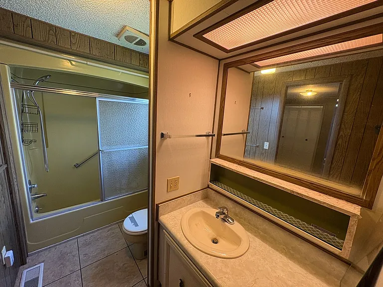 1018 Southland Dr — Photo 12