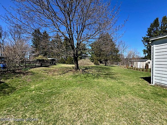4th image of 1153 Harwood Rd