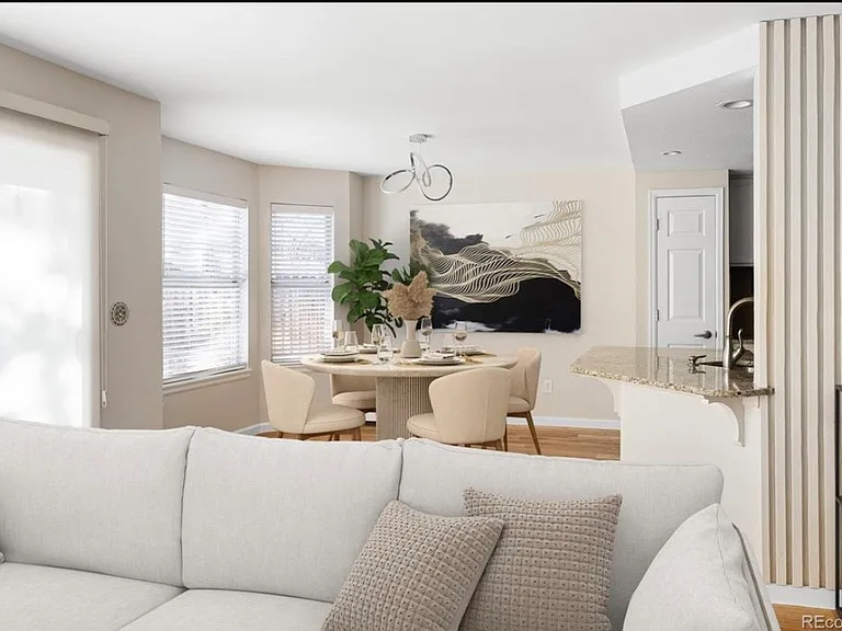 2060 E Phillips Ln — Photo 21