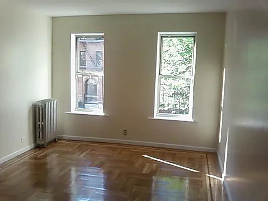 Rented by Executive Towers  | media 1