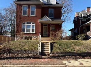 23 N 11th St, Belleville, IL