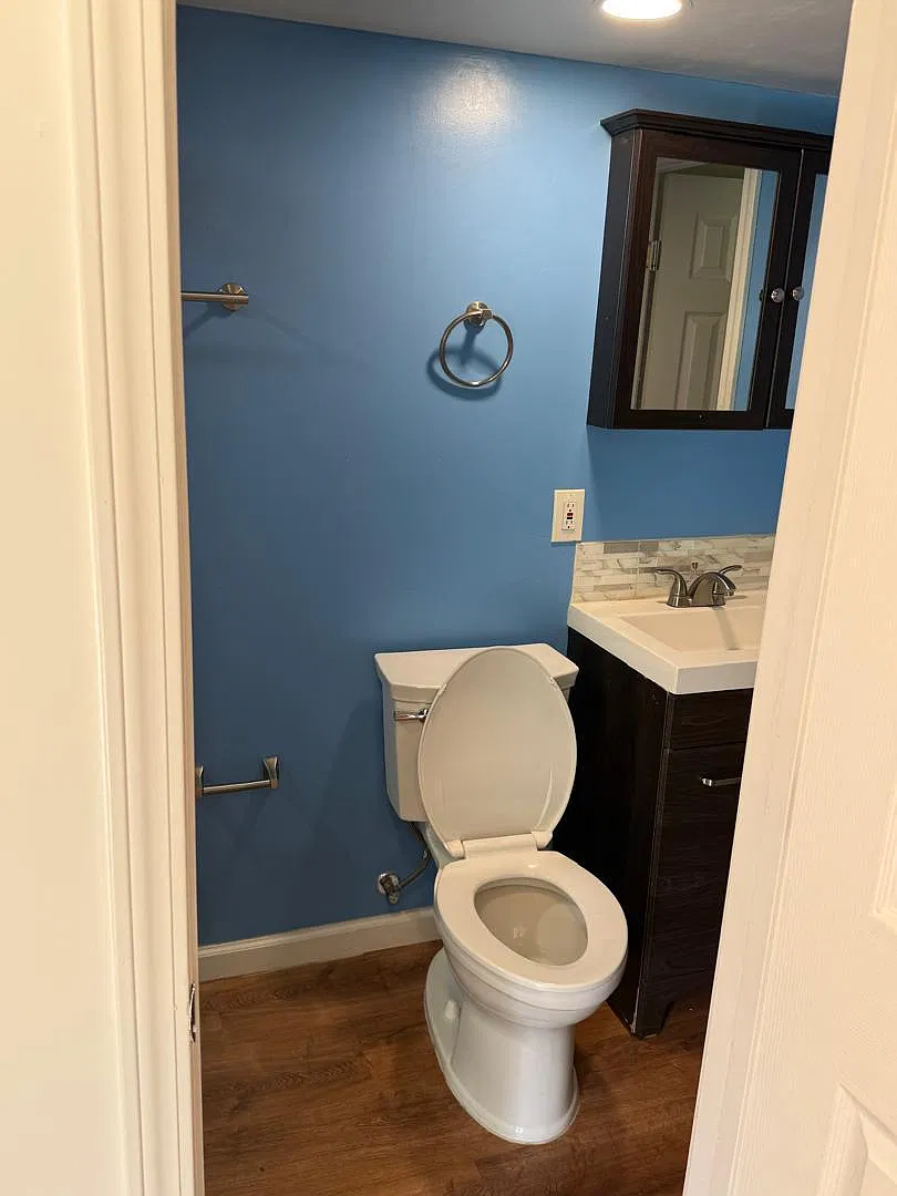 1 bed, 1.5 bath, 2429 sqft, $1,500 — Photo 3