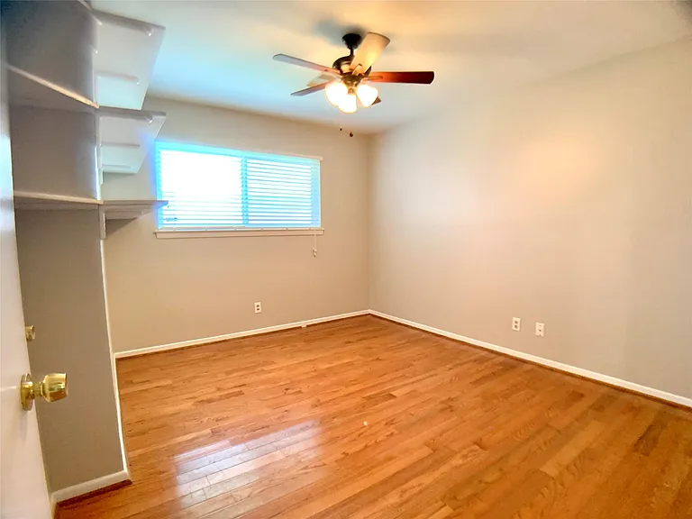 9634 Fairdale Ln — Photo 16