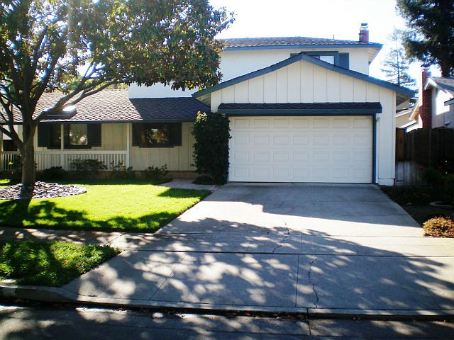 1st image of 2545 Oak Park Ln