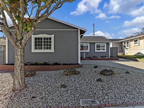 2nd image of 1161 Vermont Way