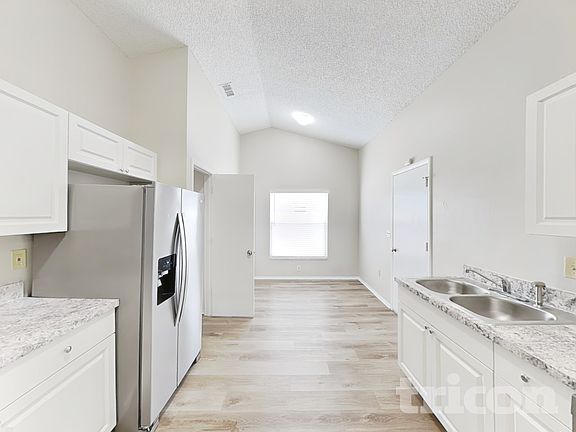 5th image of 714 49th St E