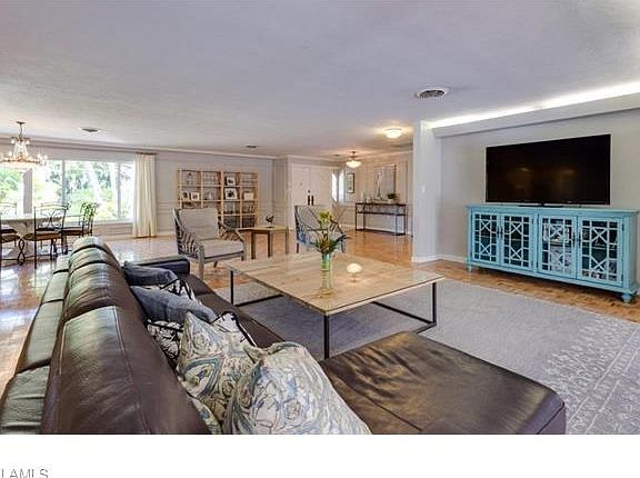 3rd image of 5215 Westminster Dr