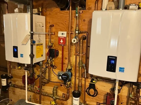 15 Waverly Ave, Everett, MA 02149