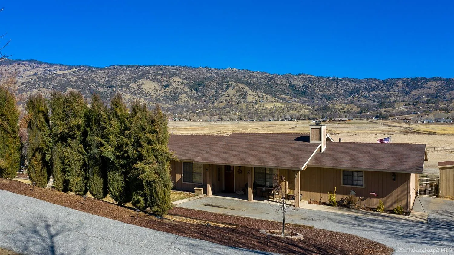 23200 Dart Dr photo 1