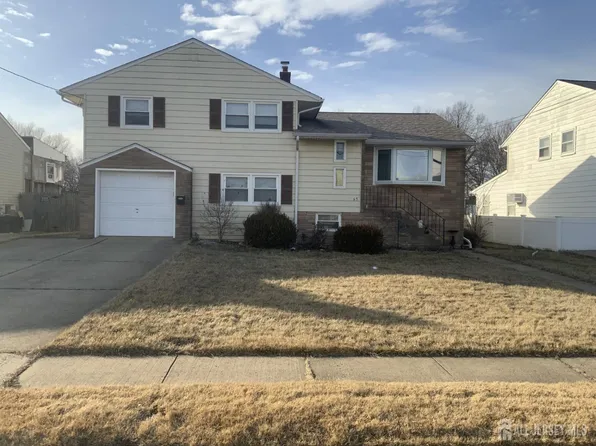 65 Jackson Ave, Carteret, NJ 07008